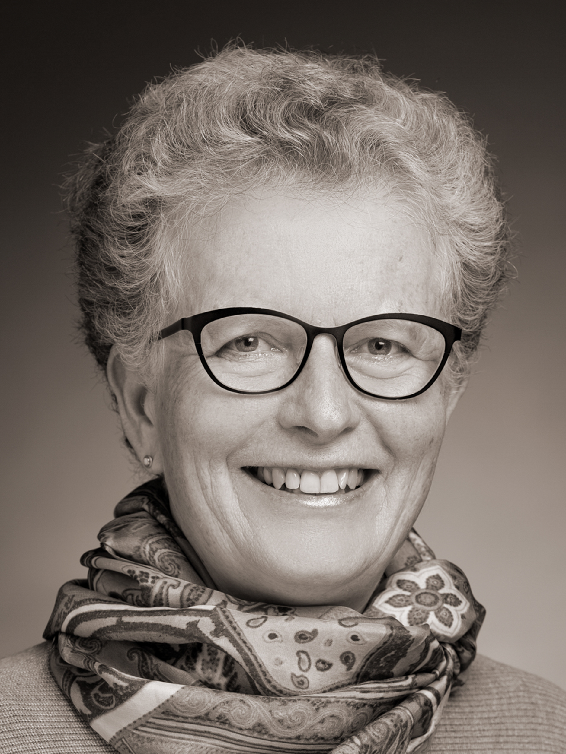Dr. Carmen Roggenstein